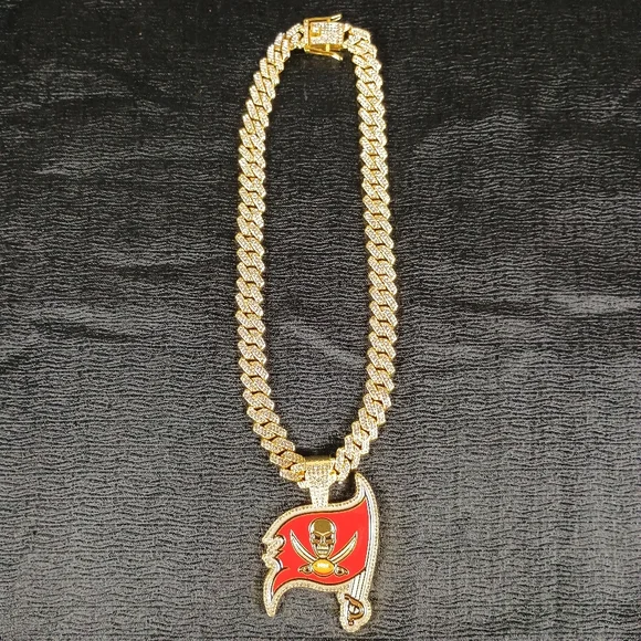 NFL Tampa Bay Buccaneers Necklace Pendant Cuban Chain Link Football Jewelry - Picture 3 of 6